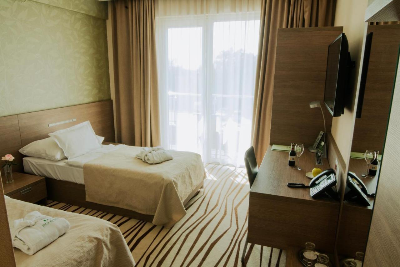 Hotel Ponteo - Activity Park Bratislava Extérieur photo