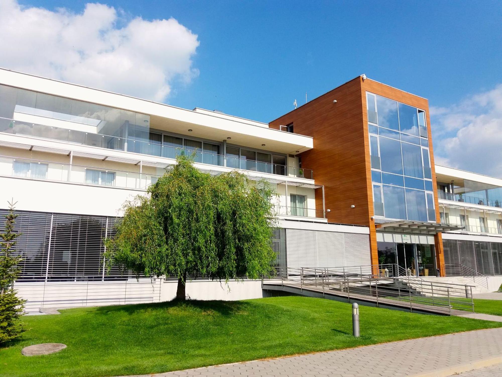 Hotel Ponteo - Activity Park Bratislava Extérieur photo