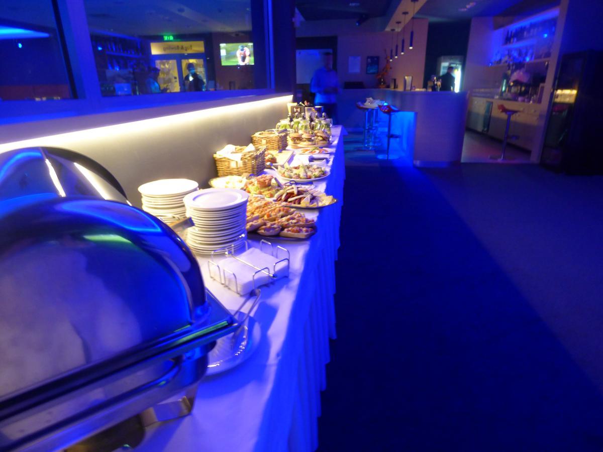 Hotel Ponteo - Activity Park Bratislava Extérieur photo